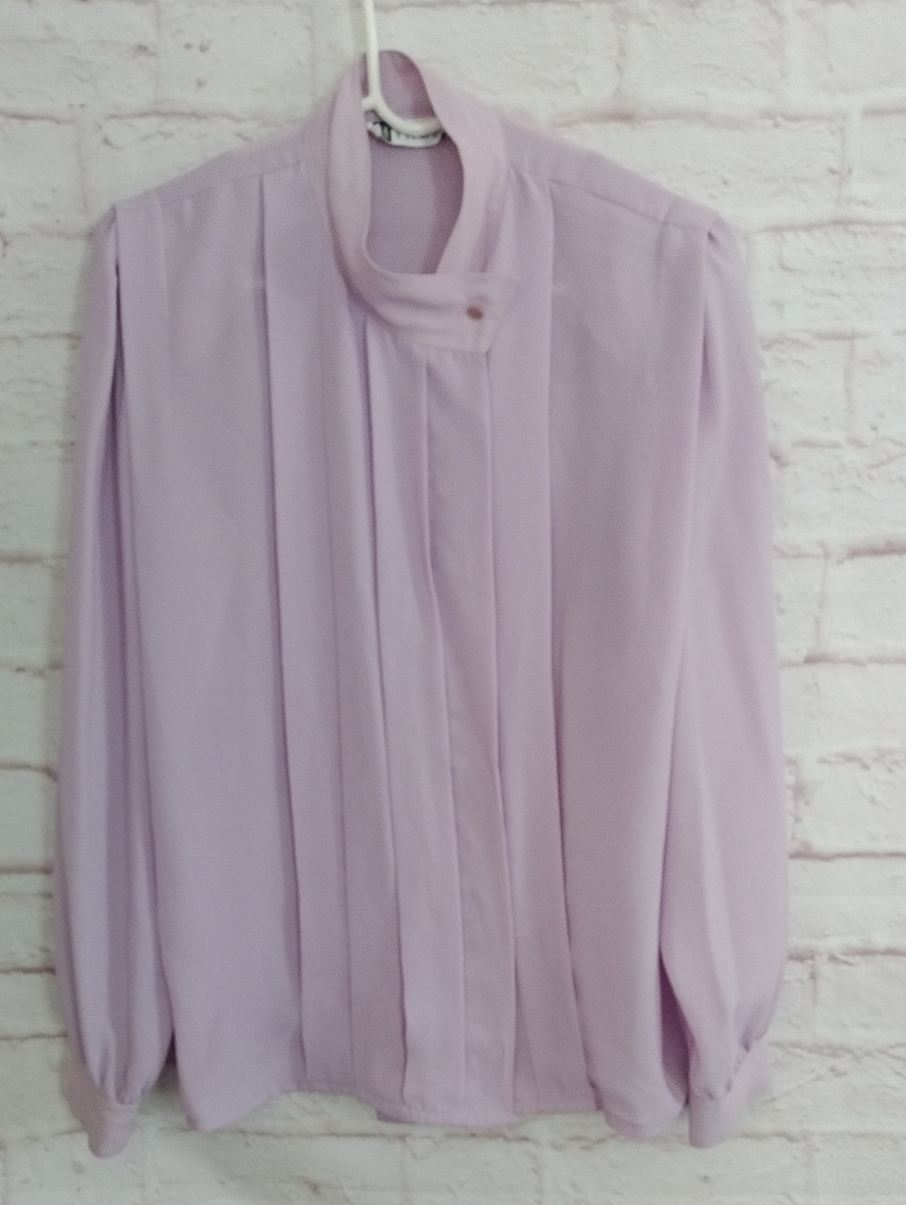 Lavender High-Neck Pleated Long-Sleeve Blouse